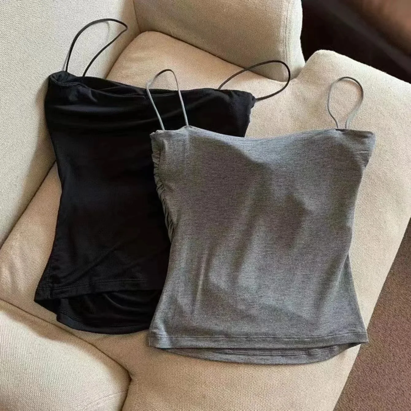 Women's Sleeveless Pleated Slim Fit Vest Sexy Hot Girl Short Top With Thin Shoulder Straps Solid Color Simple Fashion Vest - Image 2